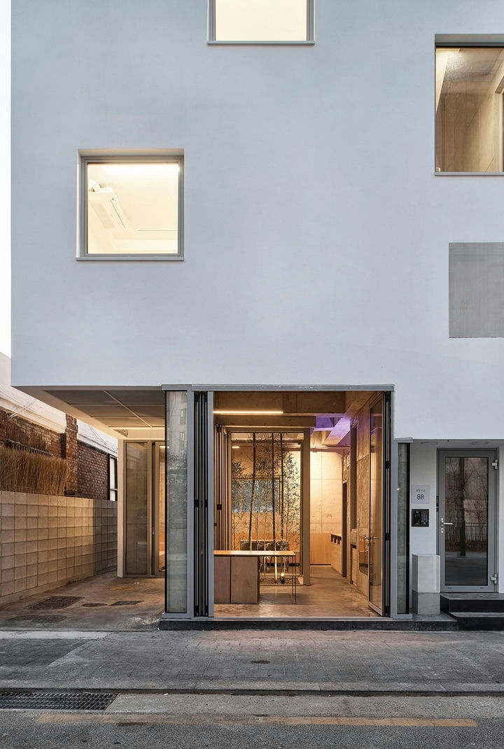 Mobile 메인 이미지 0